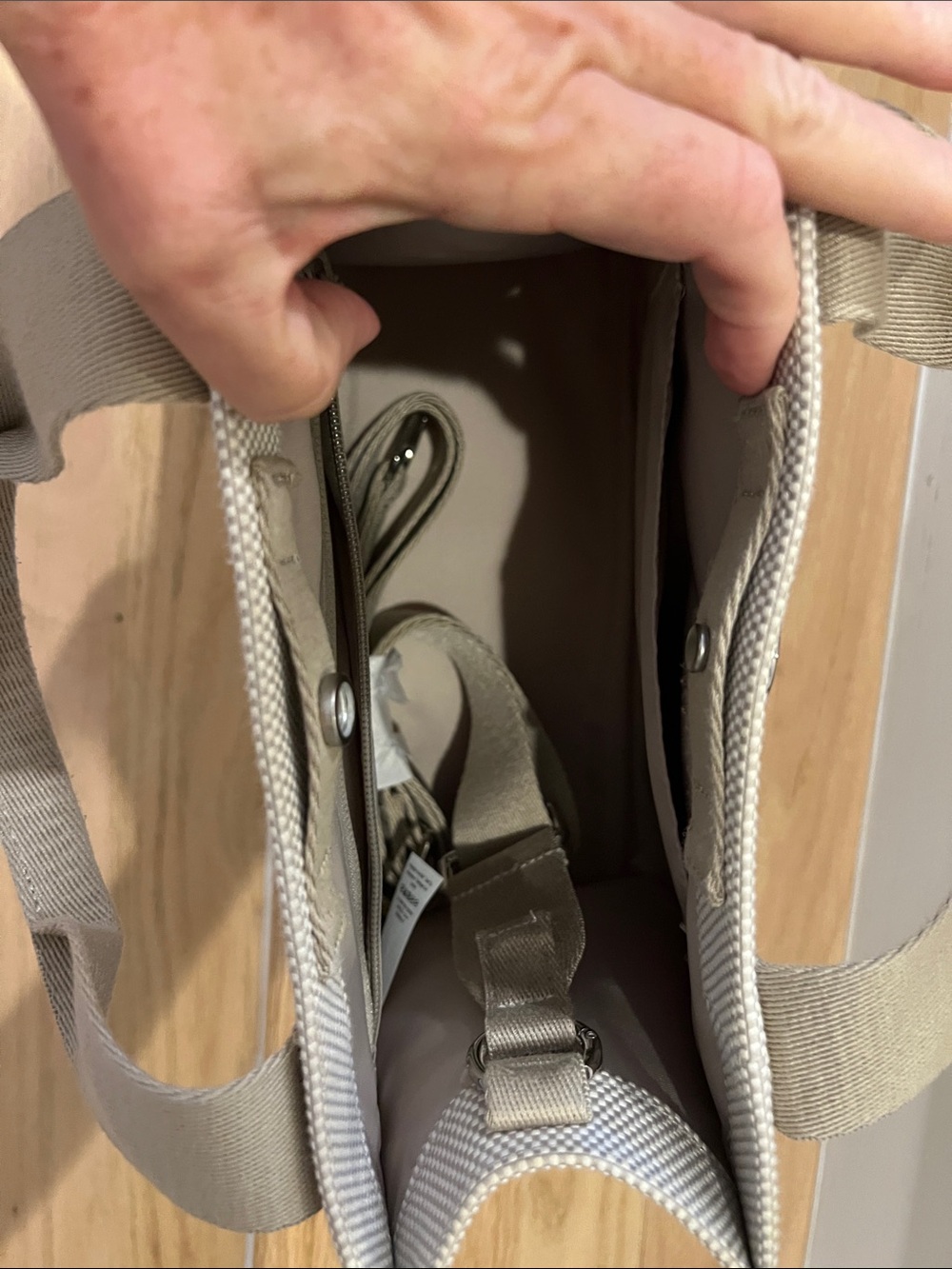lululemon athletica Two-Tone Canvas Tote - Picture 3 of 6